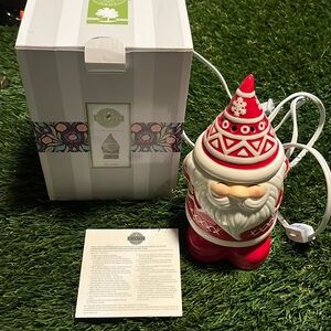 Scentsy Be Jolly Santa Gnome Wax Warmer